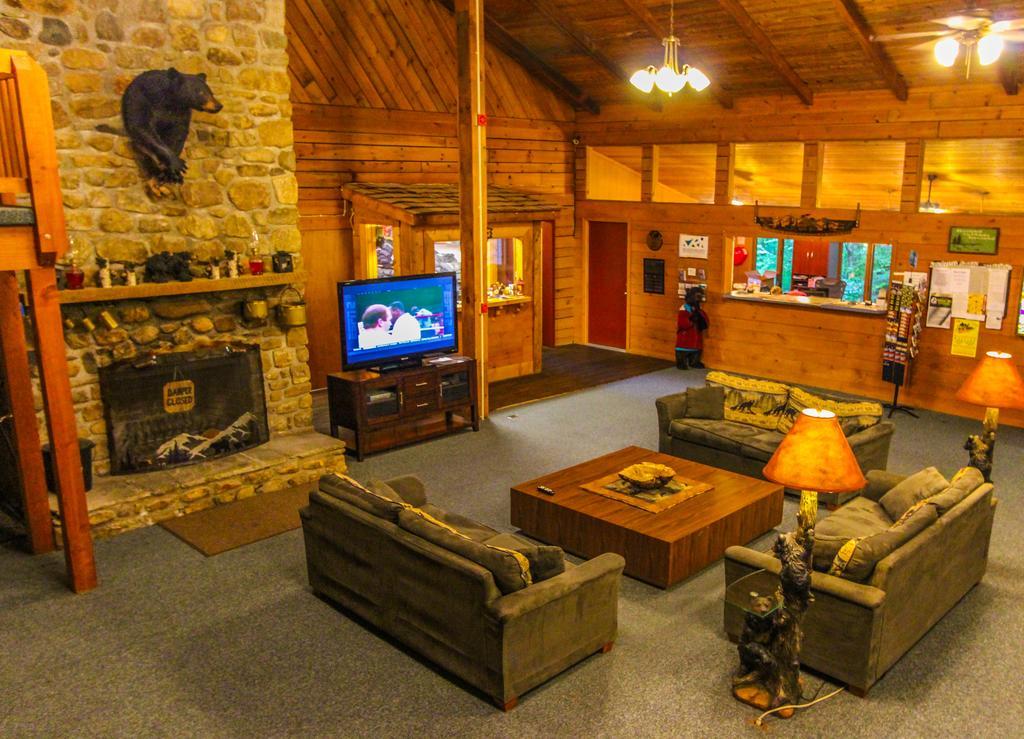 Smoketree Lodge Banner Elk Exterior photo