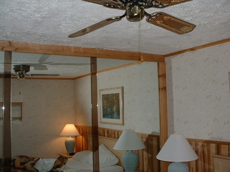 Smoketree Lodge Banner Elk Room photo